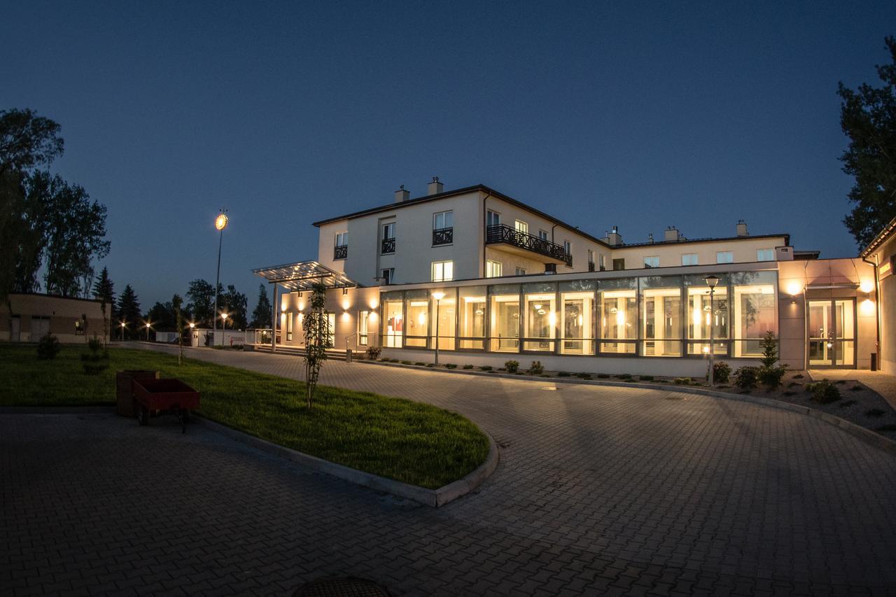 Hotel Radocza Park Business Eksteriør bilde