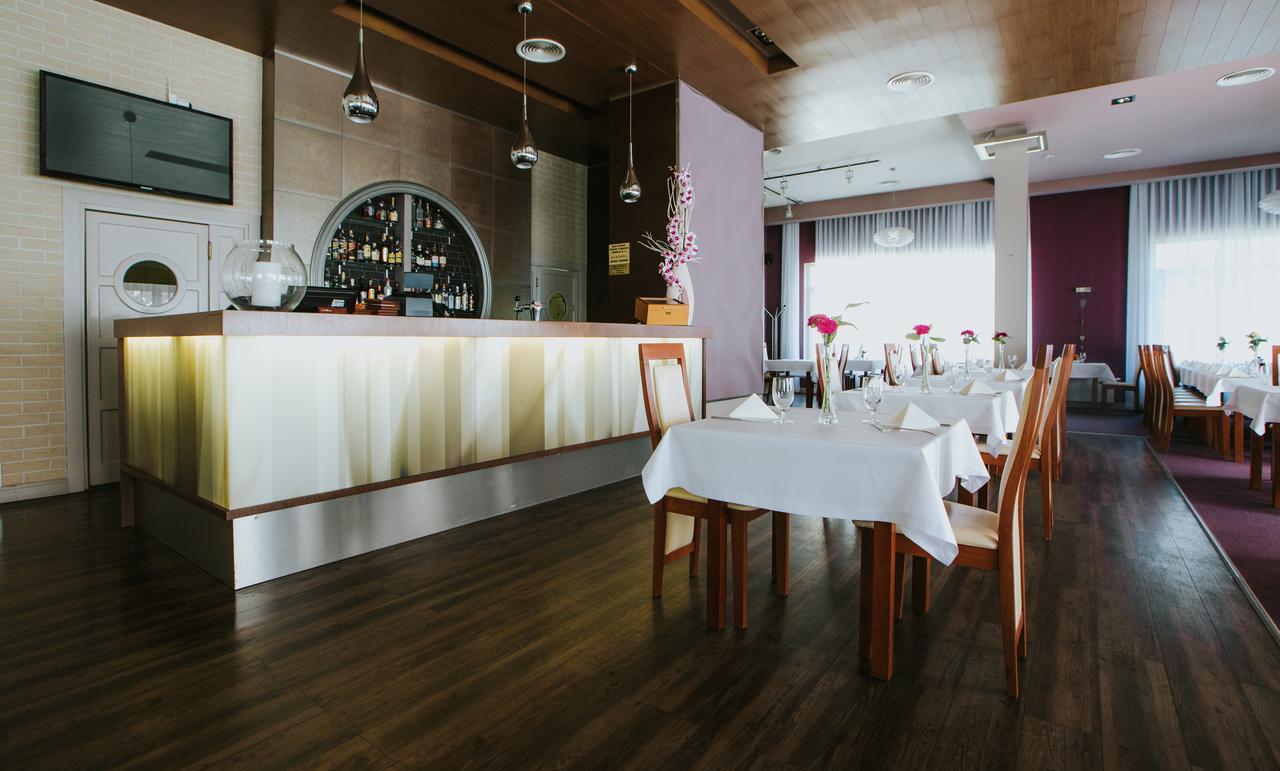 Hotel Radocza Park Business Eksteriør bilde